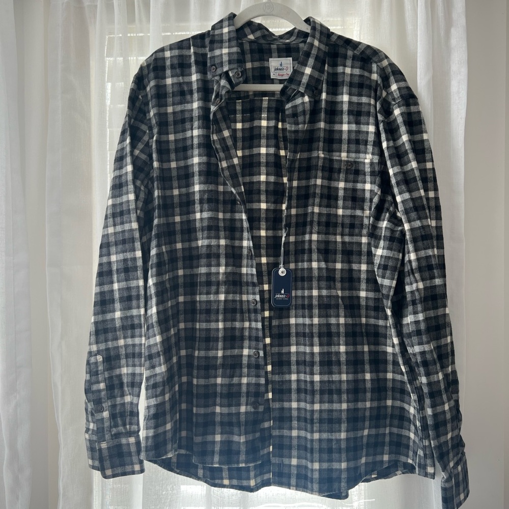 Johnie o NEW  Black and White Plaid Shirt